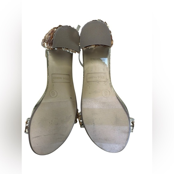 NEW STEVE MADDEN GOLD SEQUIN BLOCK
HEEL DRESS SANDALS - Picture 4 of 5